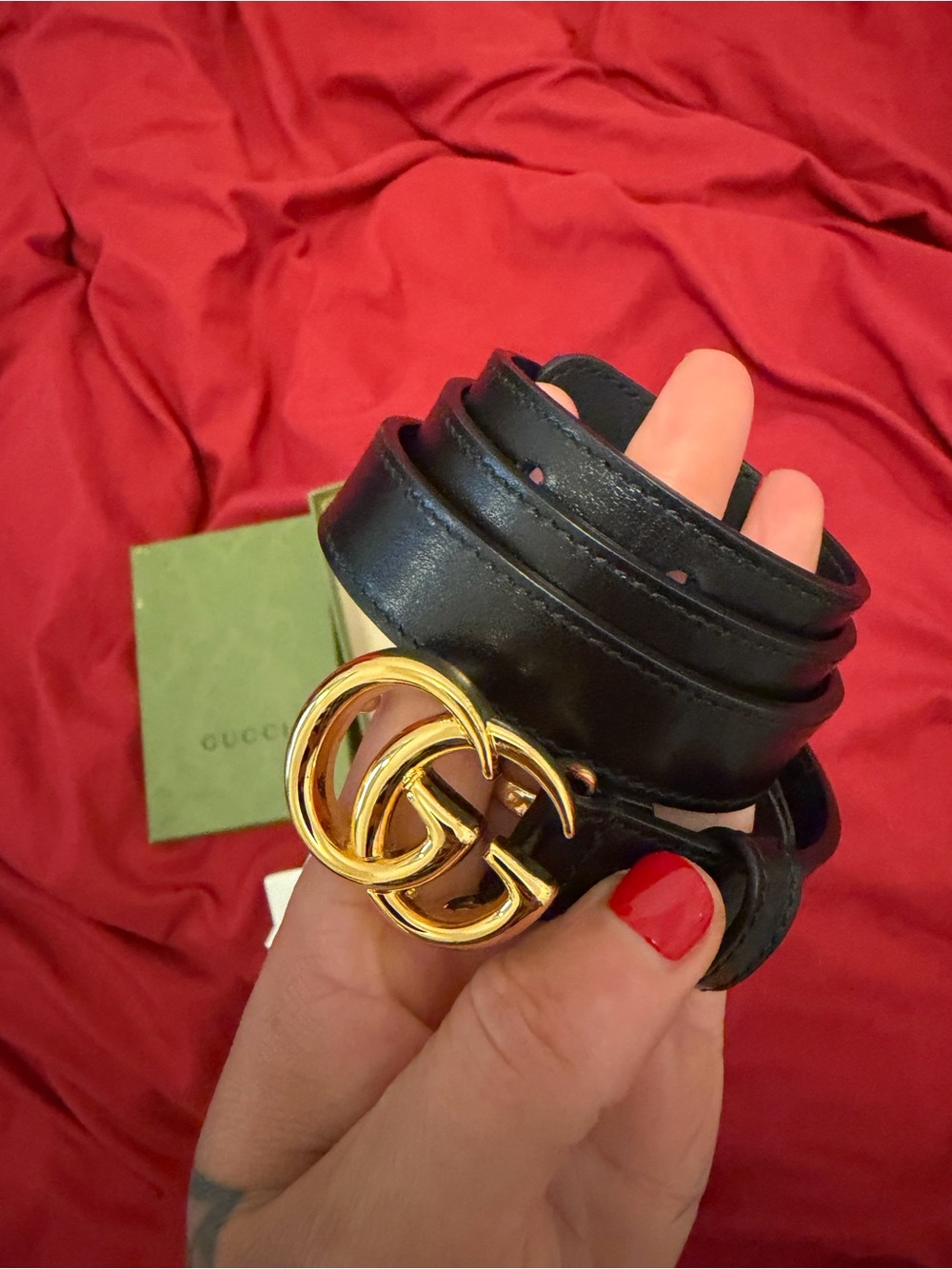 Gucci Double G / GG Marmont black leather belt with a gold-tone buckle